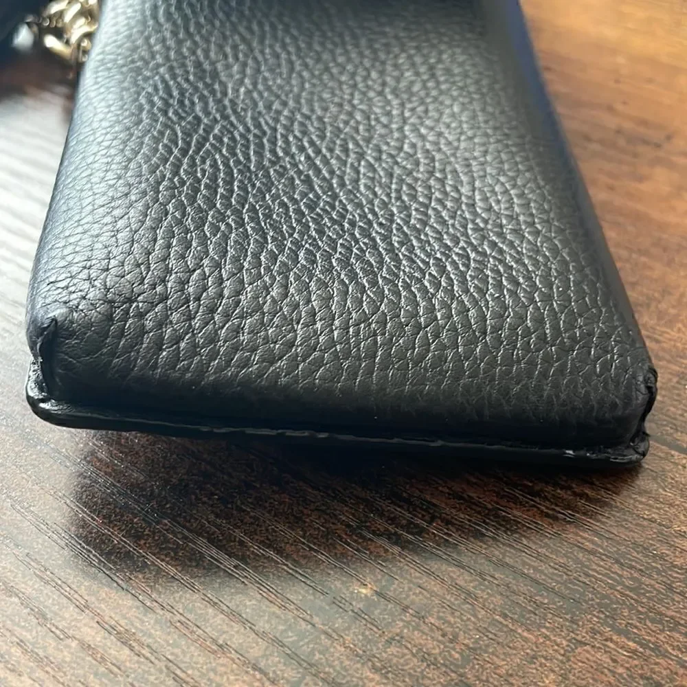 Kate Spade North/South Crossbody Pebbled Leather Crossbody phone case  excellent